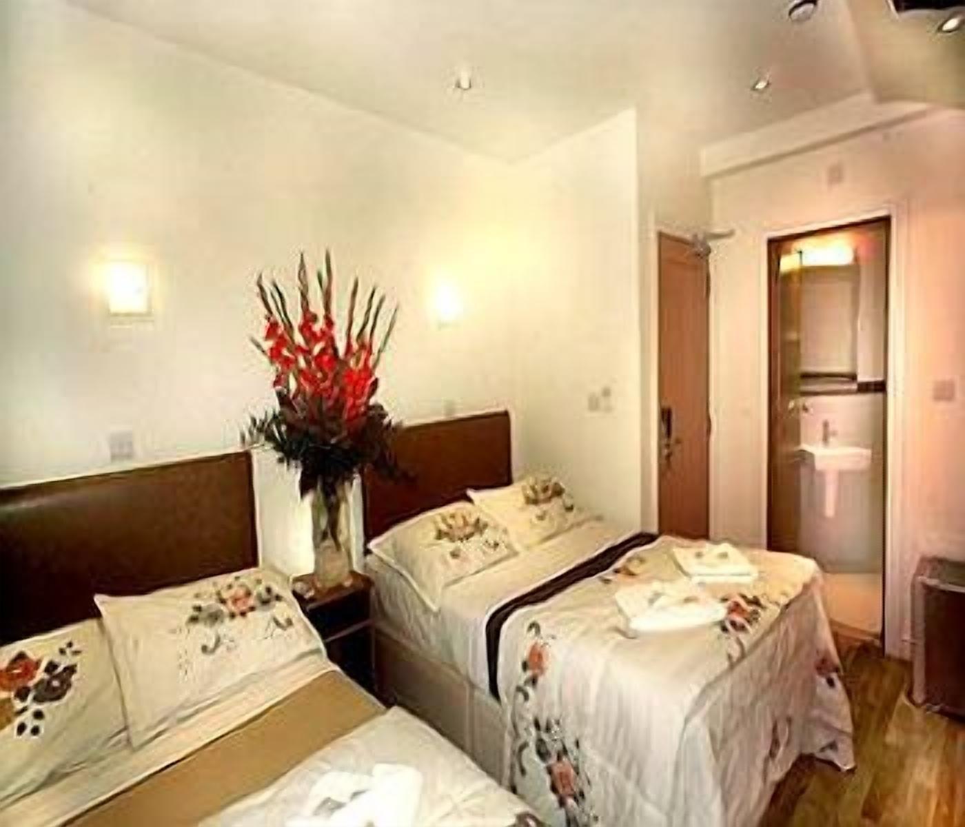 Notting Hill Gate Hotel London Ngoại thất bức ảnh